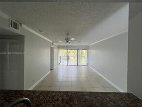 1477 Lake Crystal Dr in Royal Palm Beach, FL - Building Photo - Building Photo