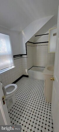 2506 Parkview Ave photo'