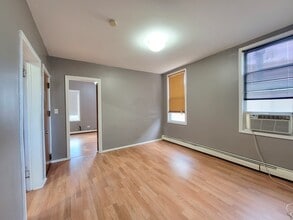 6 6th St, Unit Floor 2 in Harrison, NJ - Foto de edificio - Building Photo