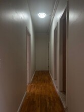 734 Massachusetts St in Lawrence, KS - Foto de edificio - Building Photo