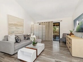 230 Springview in Irvine, CA - Building Photo - Building Photo