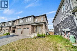34 West Ml St in North Dumfries, ON - Building Photo - Building Photo