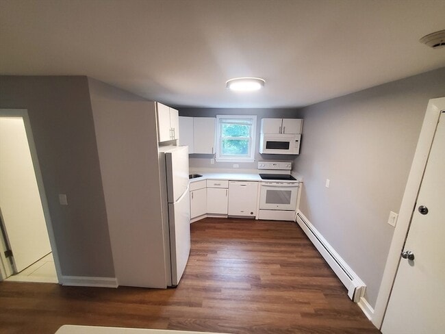 433 Sea St, Unit 5 in Quincy, MA - Building Photo - Building Photo