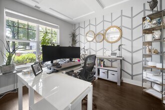 2435 Double Oaks Rd in Charlotte, NC - Building Photo - Building Photo