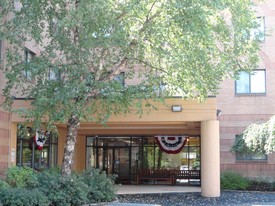 Heritage Commons Retirement Community in Middletown, CT - Building Photo