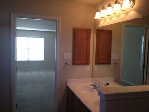 1109 Alpine Mountain Dr in Leander, TX - Foto de edificio - Building Photo
