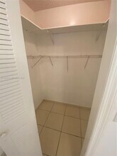 452 SW 10th St in Miami, FL - Building Photo - Building Photo