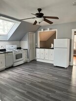 294 Franklin St, Unit #2 in Whitman, MA - Building Photo