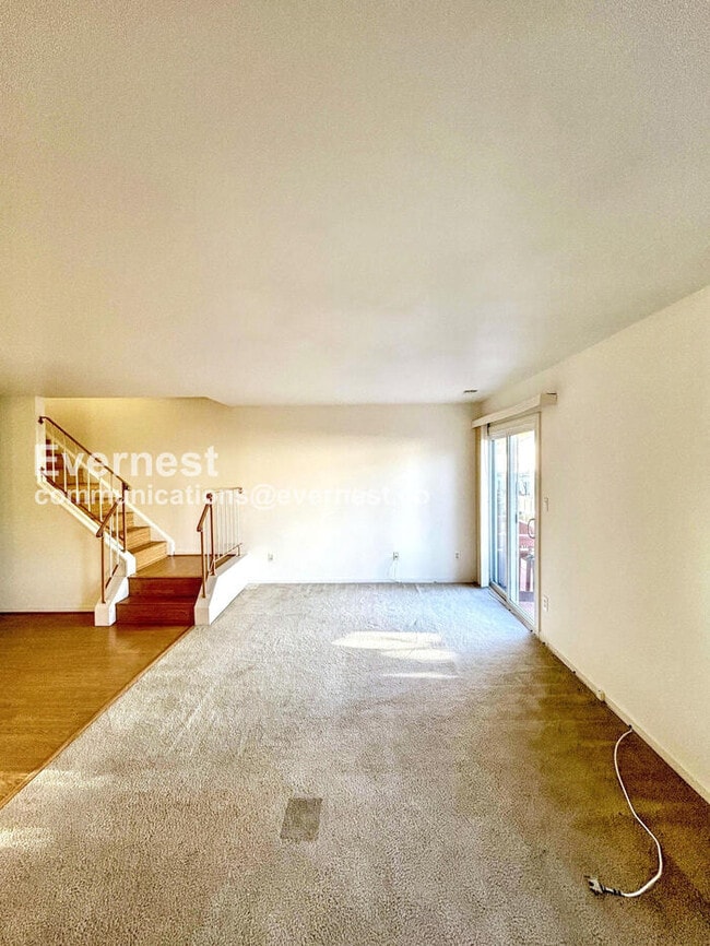 16321 Taconic Cir in Montclair, VA - Building Photo - Building Photo