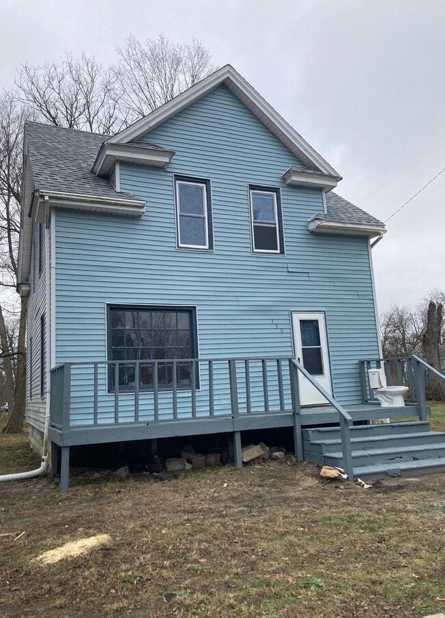 730 Cleveland Ave in South Bend, IN - Building Photo - Building Photo