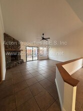 1310 Pilgrims Dr in Roseville, CA - Building Photo - Building Photo