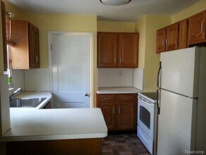 1928 Bacon Ave in Berkley, MI - Building Photo - Building Photo