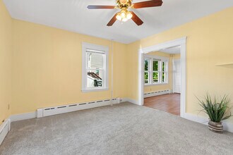 12 Folger Ave, Unit 3 in Beverly, MA - Building Photo - Building Photo