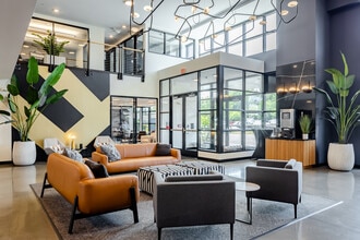 Top of The Mount Apartments in Mount Prospect, IL - Foto de edificio - Lobby