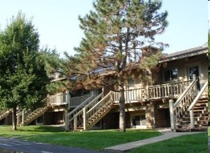 Aspen Condos in Omaha, NE - Foto de edificio - Building Photo