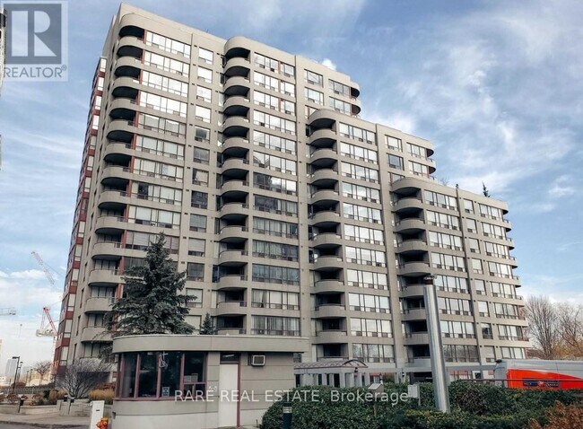 property at 5785-5785 Yonge St