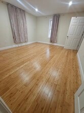 42 Elmwood Ave in Revere, MA - Foto de edificio - Building Photo