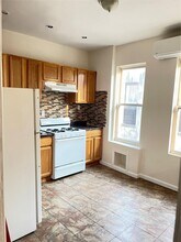 4433 Carpenter Ave in Bronx, NY - Building Photo - Building Photo
