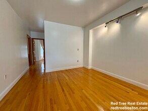49 Dwight St, Unit U2 1-b Southie in Boston, MA - Foto de edificio - Building Photo