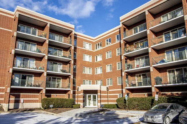 6430 W Berteau Ave in Chicago, IL - Building Photo - Building Photo