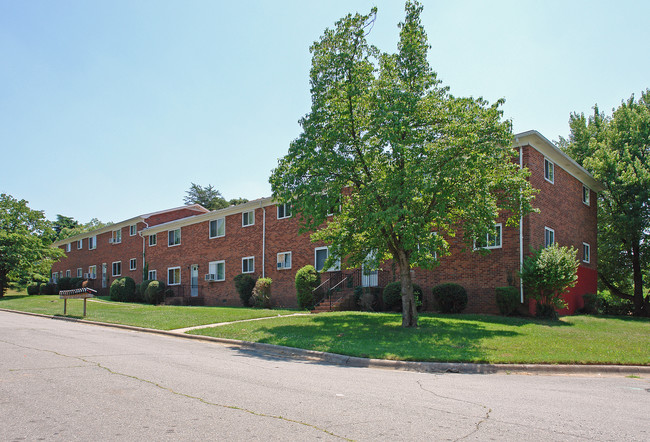 Cherry Street Apartments in Winston-Salem, NC - Building Photo - Building Photo