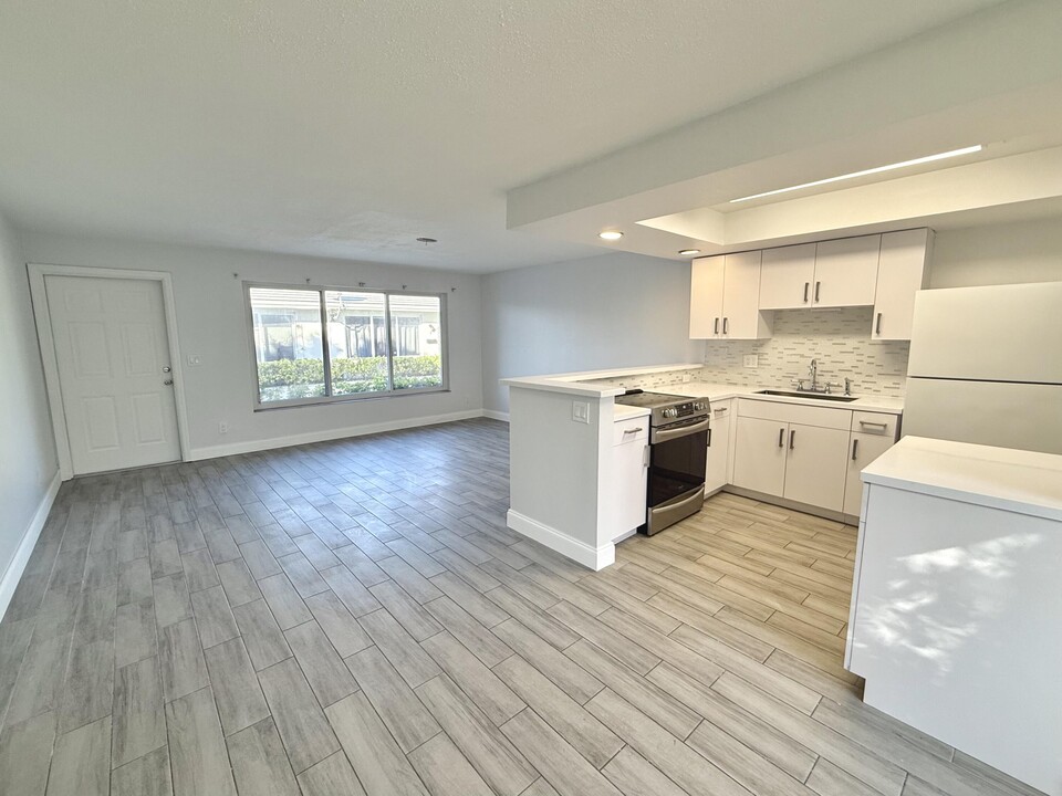 4109 NE 21st Ave in Fort Lauderdale, FL - Building Photo