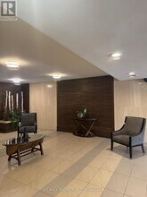 2645 Jane St in Toronto, ON - Building Photo - Building Photo