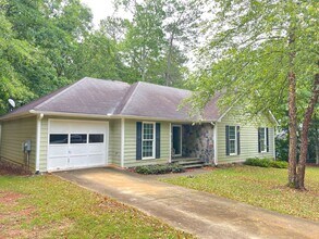 300 Pebble Creek Dr in Athens, GA - Building Photo - Building Photo