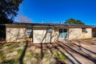 4356 Eastmont Dr in Montgomery, AL - Building Photo - Building Photo