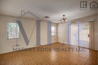7407 S Sunrise Way in Buckeye, AZ - Building Photo - Building Photo