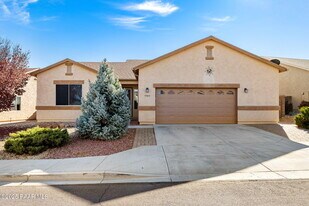 4505 N Dryden in Prescott Valley, AZ - Building Photo