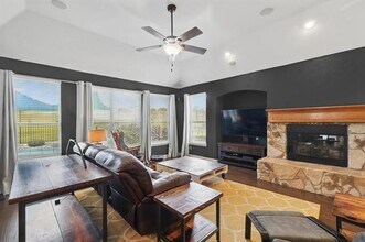 10701 Los Rios Dr in Fort Worth, TX - Building Photo - Building Photo
