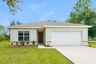 1307 Banbridge Drive in Poinciana, FL - Building Photo