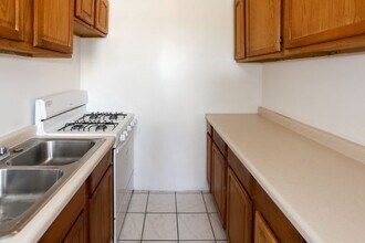 4856 N Damen Ave in Chicago, IL - Building Photo - Building Photo