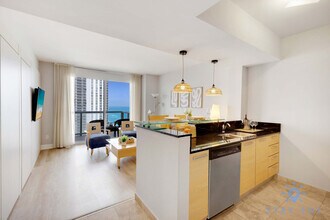 18683 Collins Ave in Sunny Isles Beach, FL - Building Photo - Building Photo