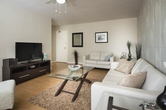 1030 Brazier Street in Winnipeg, MB - Building Photo - Building Photo