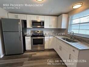 260 Nippino Trail E in Nokomis, FL - Building Photo - Building Photo