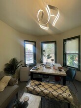 4259 W Kamerling Ave in Chicago, IL - Building Photo - Building Photo