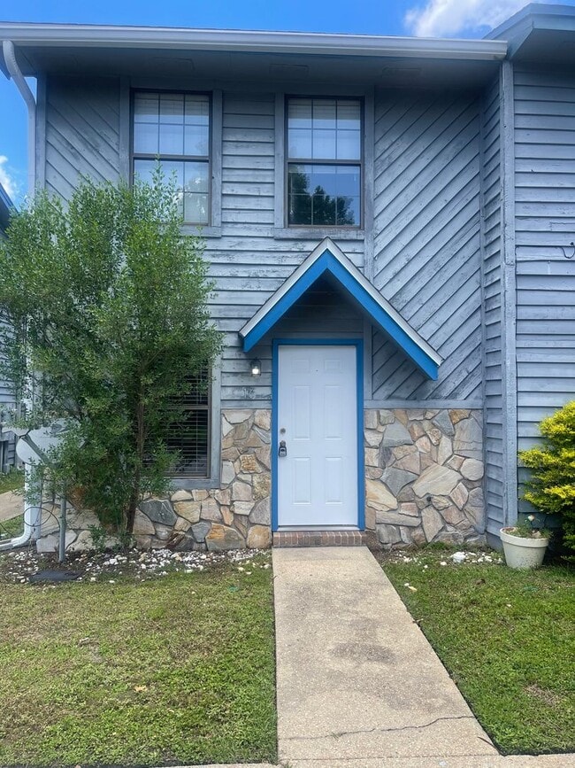 property at 1325 Greendale Ave