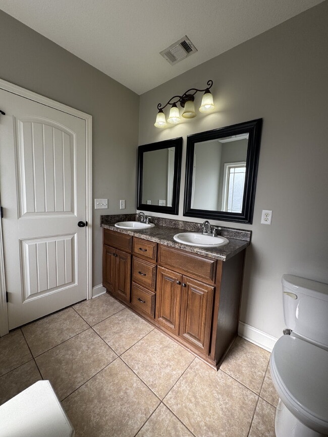 206 Tudor Pl in Warner Robins, GA - Building Photo - Building Photo