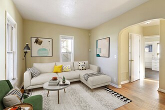 2241 Pierce St NE in Minneapolis, MN - Building Photo - Building Photo