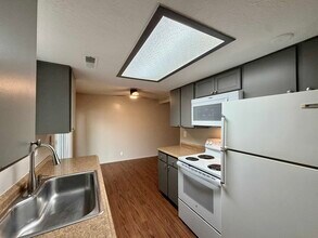 359 N 100 W in Centerville, UT - Building Photo - Building Photo