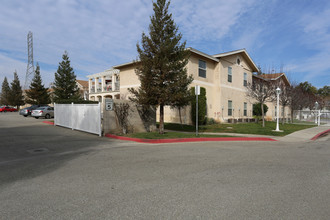 Florence Gardens in Bakersfield, CA - Building Photo - Building Photo