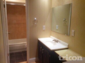 6905 Forestview Dr in Arlington, TX - Foto de edificio - Building Photo