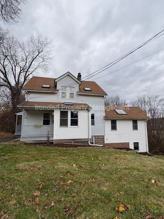 15 Omo St in Middletown, CT - Building Photo