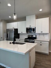 534 Celebratory Pl in Henderson, NV - Building Photo - Building Photo