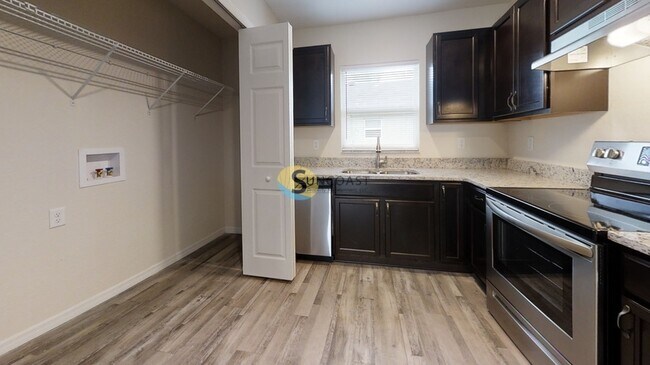 2375 NE 10th Ave-Unit -2 in Ocala, FL - Building Photo - Building Photo