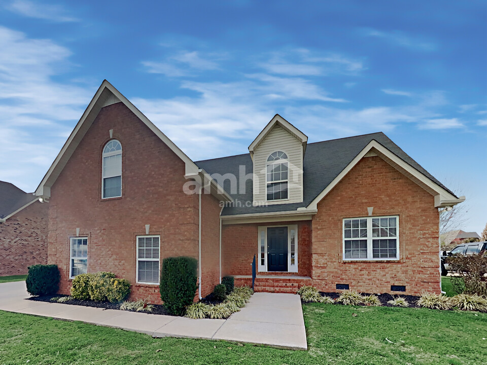 5245 Ticonderoga Ave in Murfreesboro, TN - Building Photo