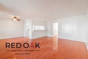 10535 Lindley Ave in Los Angeles, CA - Building Photo