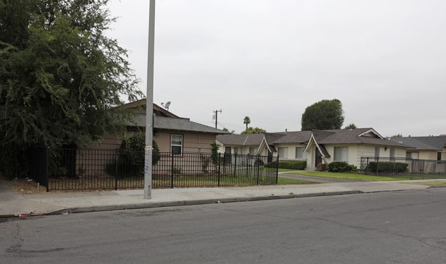 1153-1159 N Mayfair Ave in Anaheim, CA - Building Photo - Building Photo